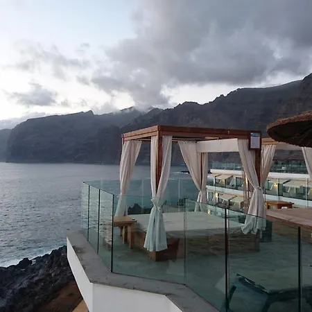 Balcon De Los Gigantes * Puerto de Santiago (Tenerife)